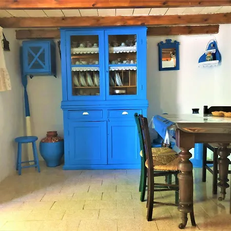펜션 Traditional House With Astonishing View Galatás